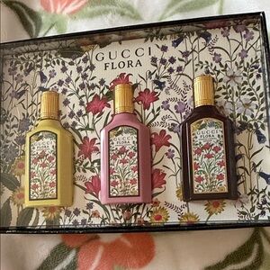 NWT Gucci Flora Eau De Parfum Trio 0.16 Fl.oz
